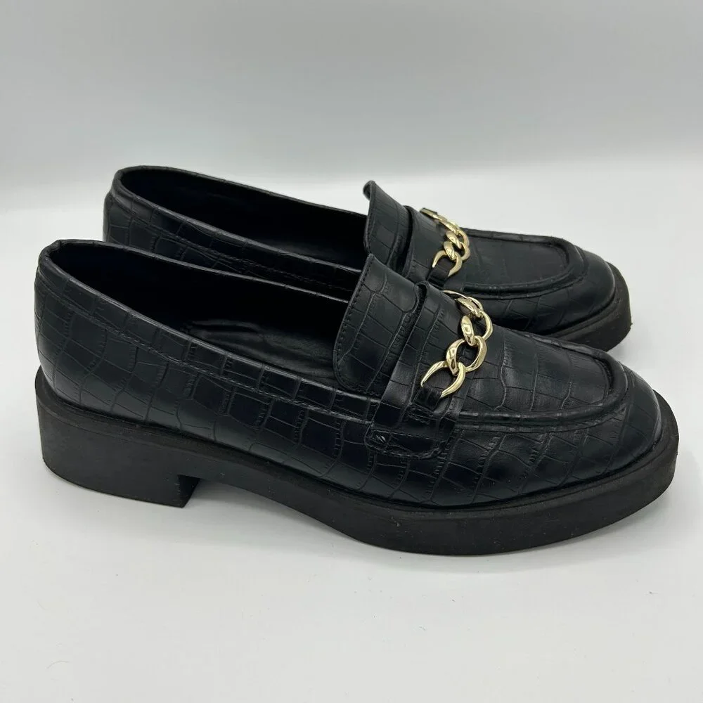 Kenneth Cole Reaction Sienna Lug Loafer Black Croc Pattern Gold Chain 8.5